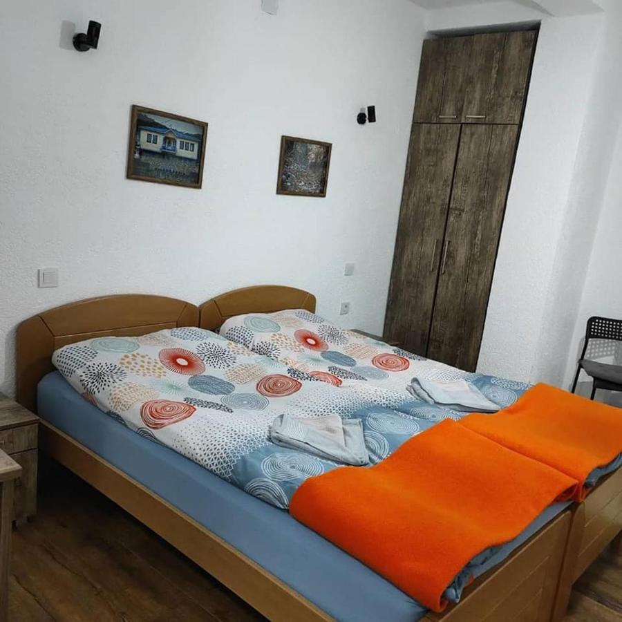 Casa Mular Bed and Breakfast Kruševo Buitenkant foto
